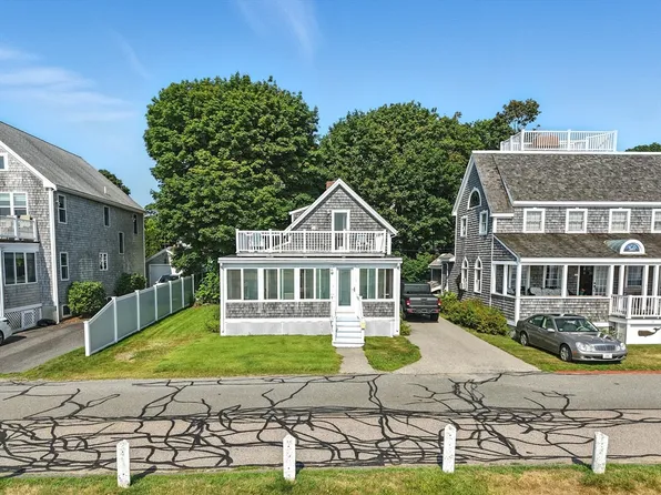 19 Rocky Nook Ave, Kingston, MA 02364