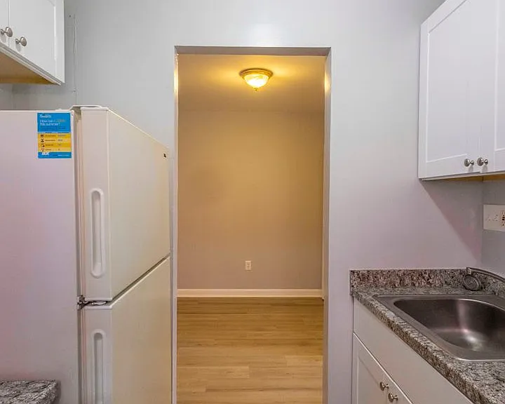 For Rent: Historic Charm at 2300 Eutaw Place Your Urban Retreat Awaits! — Photo 23