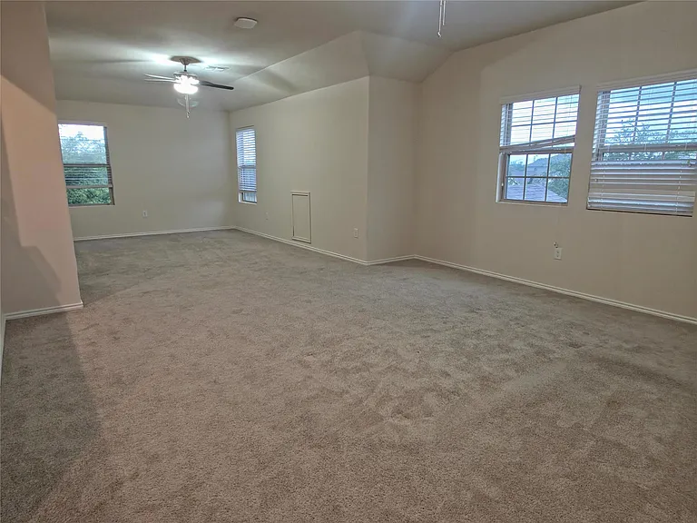5701 Southerner Way — Photo 11