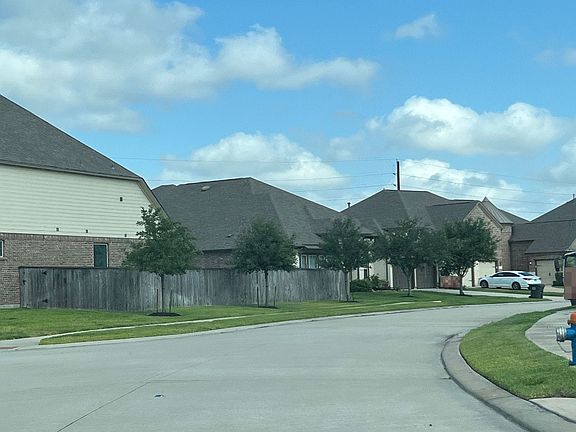 5th image of 11728 Heights Trail Ln