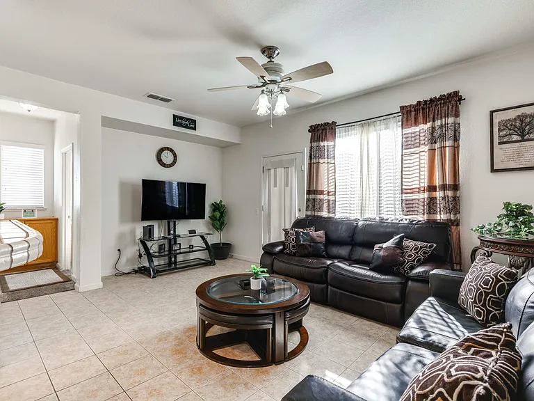 2342 Mountain Springs Dr — Photo 22