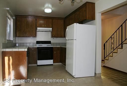 5th image of 700 W Valley Dr APT 2