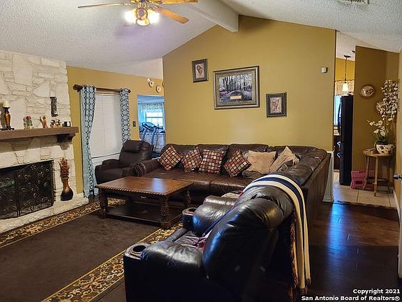 5th image of 1211 Tideland St