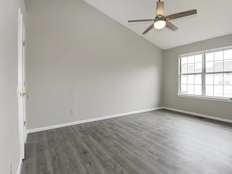 11205 Rienzi Pl #202 — Photo 23