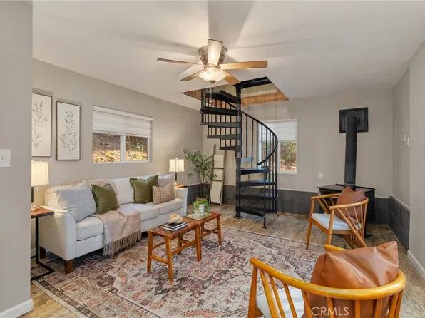 32 Weiss Hill Rd, Oroville, CA 95966