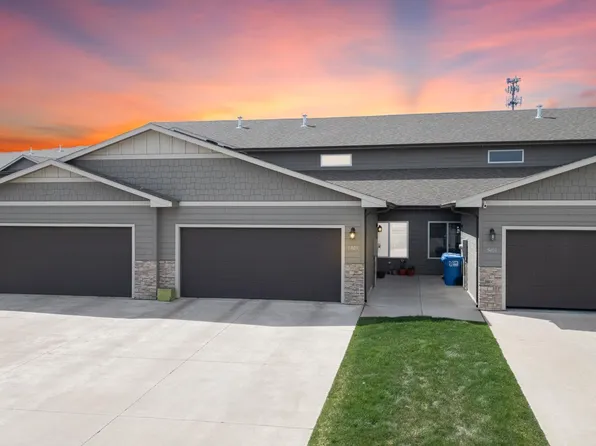 5405 S Seville Pl, Sioux Falls, SD 57108