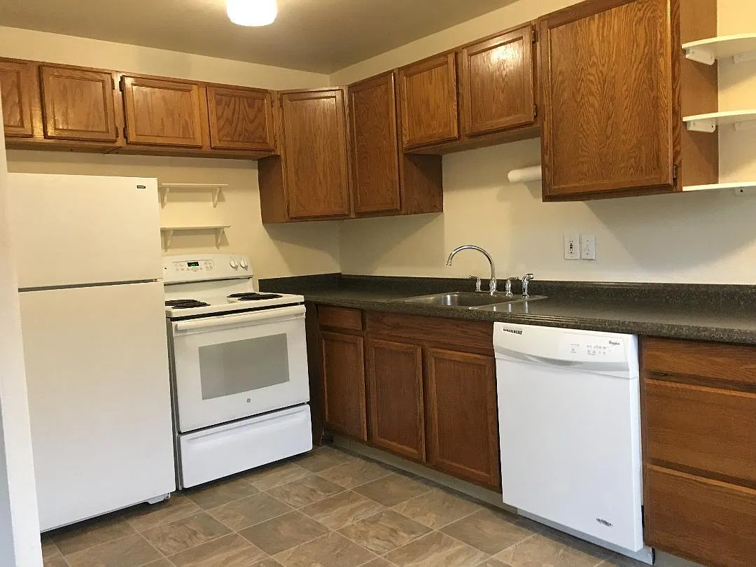 2 bed, $1,995 — Photo 2
