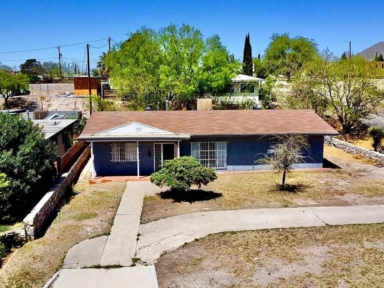 619 Alethea Park Dr — Photo 1
