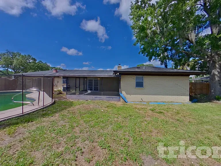 671 Custer Cir — Photo 16