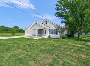 1613 Middle Rd, Denison, TX 75021