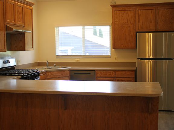 3rd image of 533 Central Ave #B