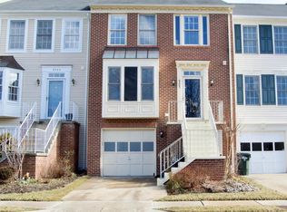 6305 Powder Flask Ct, Centreville, VA 20121