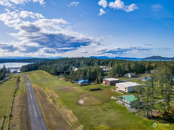 374 Cessna Avenue, San Juan Island, WA 98250