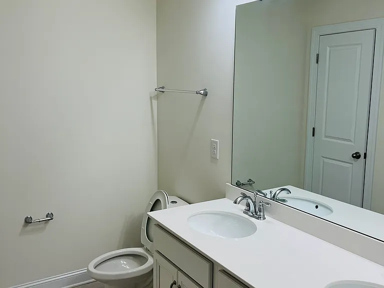 15614 Coventry Court Ln — Photo 16
