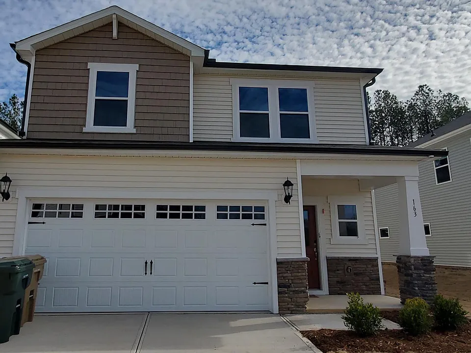 163 Red Valor St