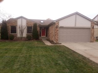 20840 Dunham Rd, Clinton Township, MI 48038