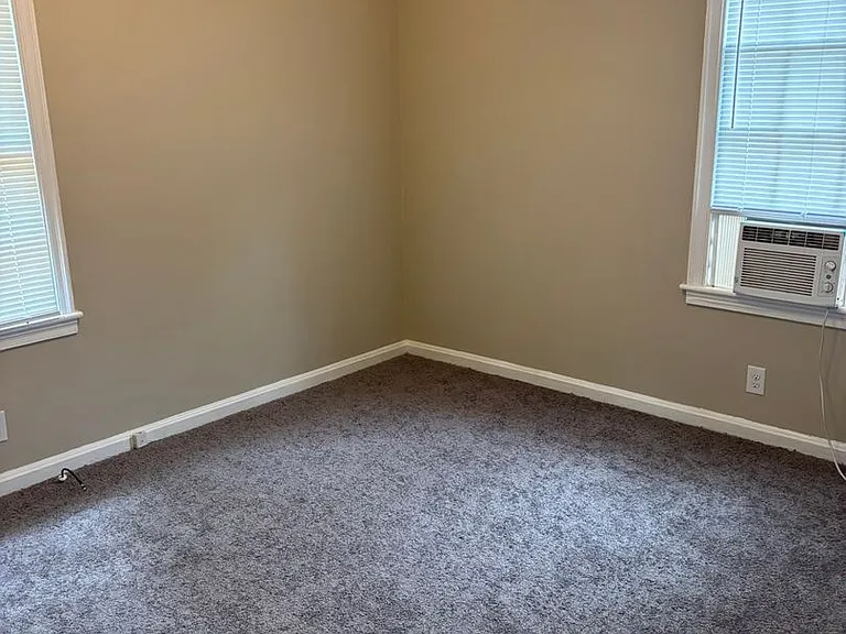 3931 Dexter Dr — Photo 12