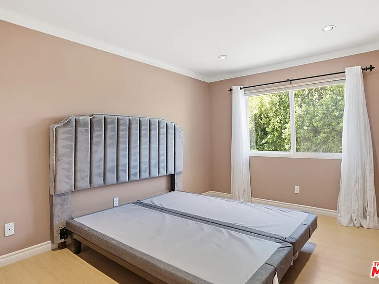 8739 McLennan Ave — Photo 37