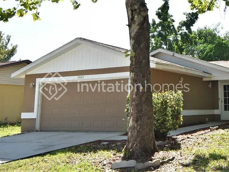 7907 Osteen Rd — Photo 1
