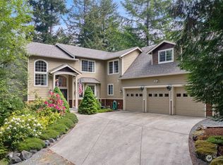 10 Fairway Ln, Bellingham, WA