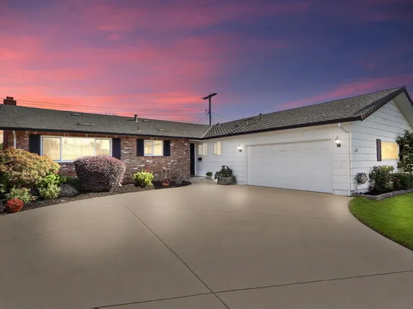 826 Maplewood Dr, Lodi, CA 95240