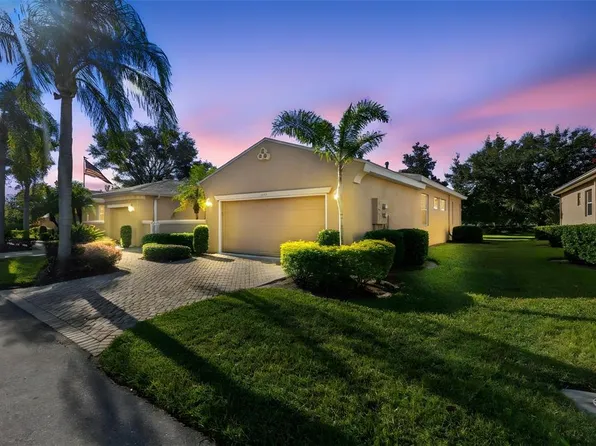 2404 Kensington Greens Dr, Sun City Center, FL 33573