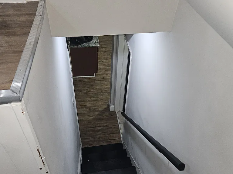 608 Homestead St #4 — Photo 11