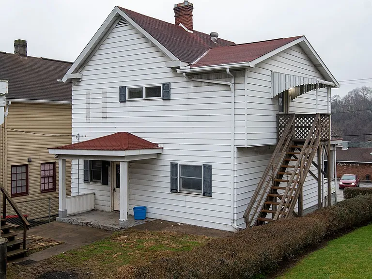 2602 Brown Ave — Photo 12