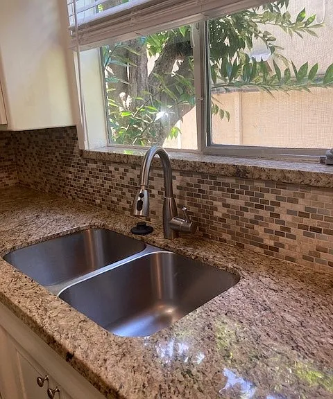 200 S Catalina Ave #C — Photo 12