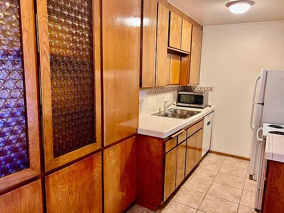 3rd image of 5051 La Jolla Blvd Unit 304