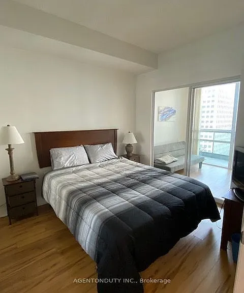 1121 Bay St #1505 — Photo 8