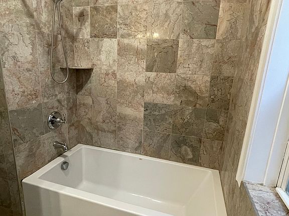 2nd image of 5717 N Artesian Ave #1