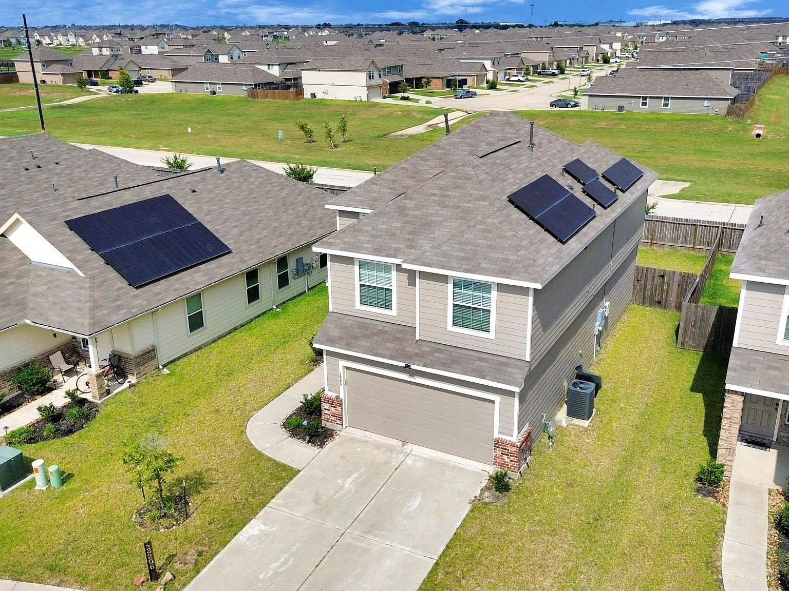 4 bed, 2.5 bath, 2134 sqft, $2,650 — Photo 4