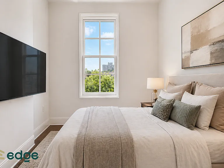 527 Knickerbocker Ave #3J — Photo 6