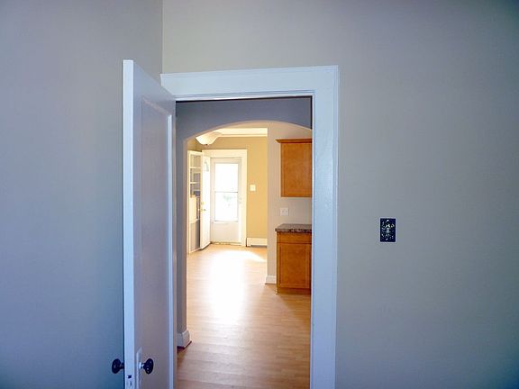 5th image of 3524 McOwen Ave