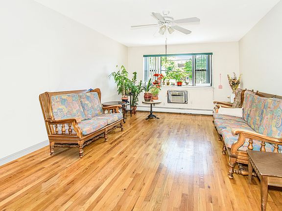 2nd image of 3603 Greystone Ave