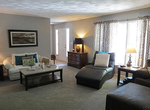 5th image of 3922 Penbrook Ln