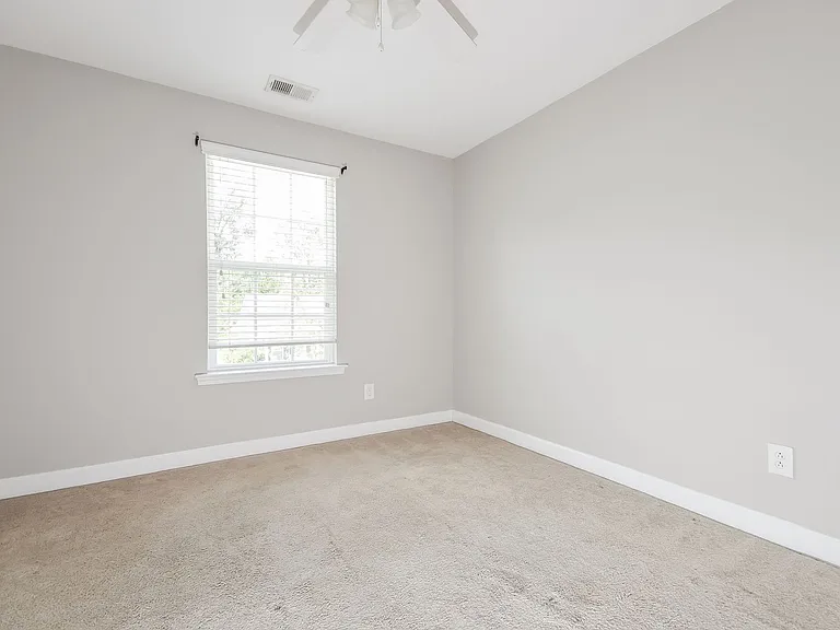 233 Maywood Dr — Photo 11
