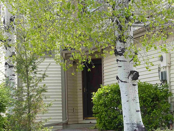 2nd image of 77 Loma Vista Dr