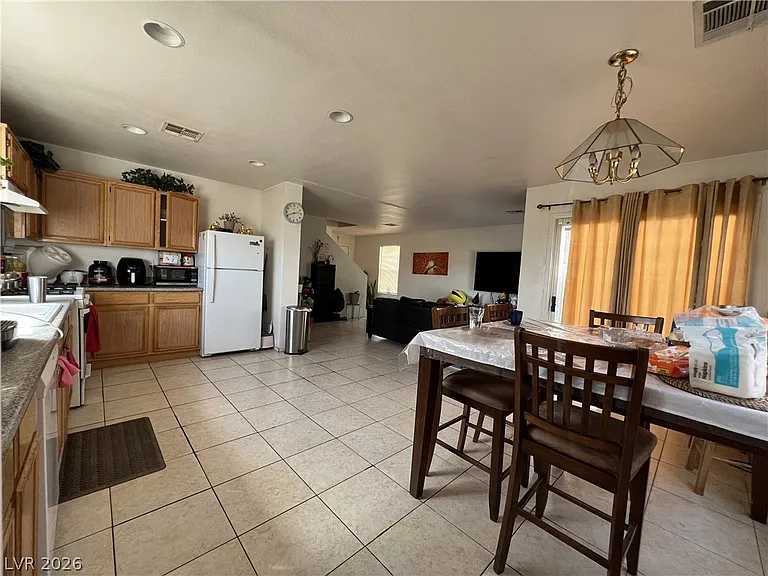 5698 Doubleday St — Photo 12