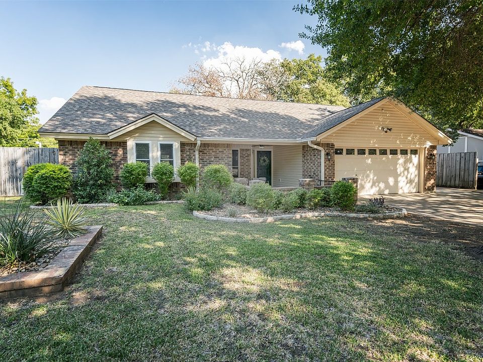 1st image of 2227 Tanglewood Dr