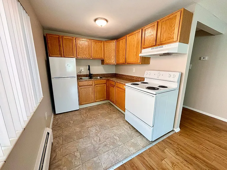 2737 W 23rd Ave — Photo 5