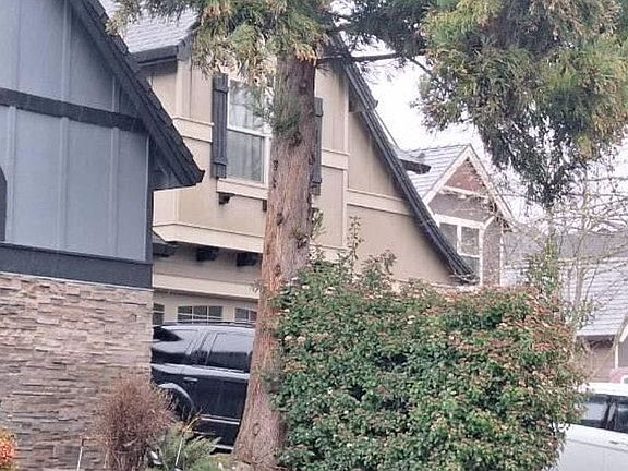 4th image of 17510 NE 35th Cir