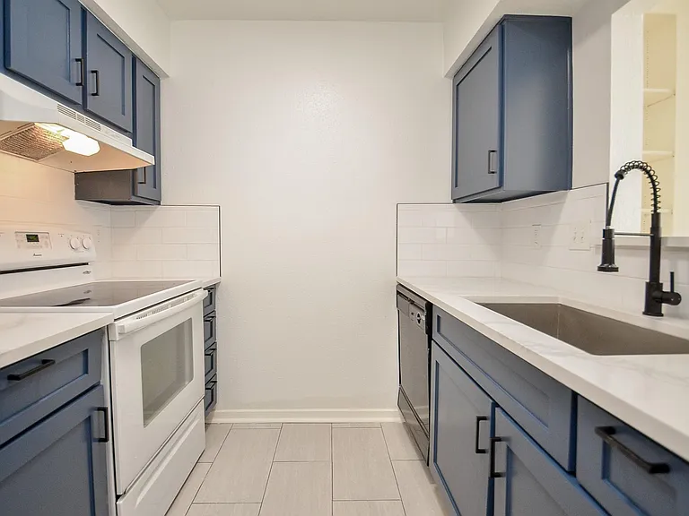 2333 Bering Dr #123 — Photo 8