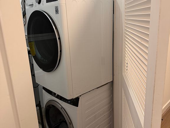 2nd image of 2631 Oakford St Floor 2