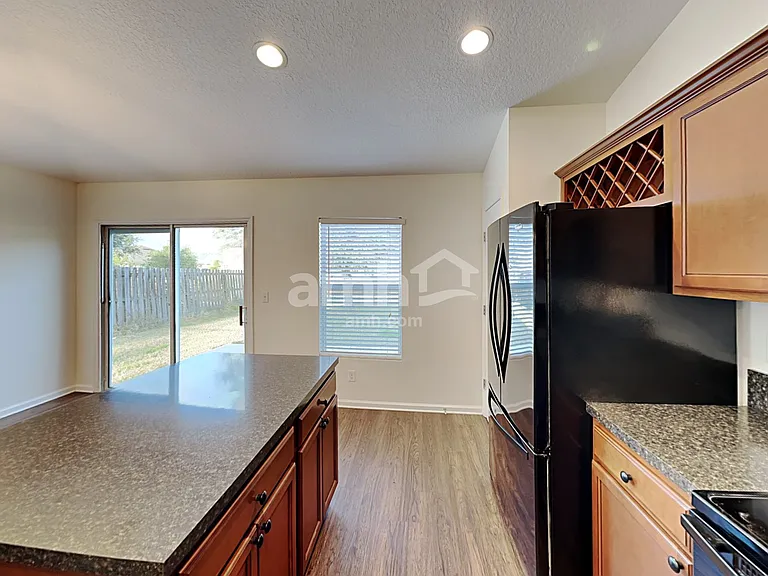 196 Straw Pond Way — Photo 3