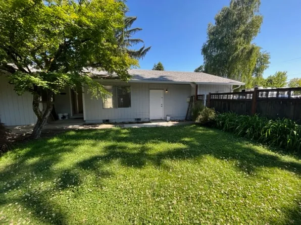 HAD1718, 1718 Birch St #A, Forest Grove, OR 97116