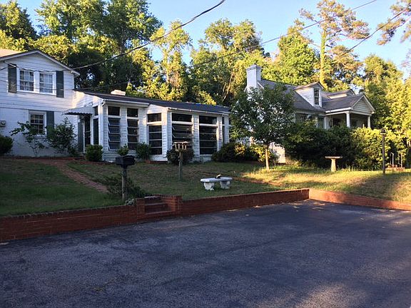 4th image of 621 East Ave