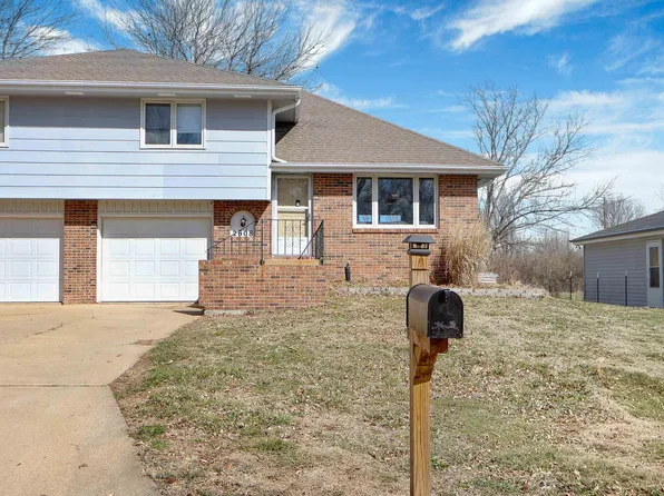 2608 Tiana Ter, Manhattan, KS 66502