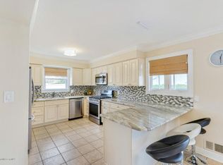 2114 Cedarview Dr, Toms River, NJ 08757